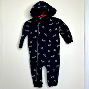 Koala Kik Infant 9 Months One Piece Zip Up Outfit W/ Hood Skulls Black